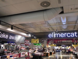 Conducto circular  de chapa galvanizada  con un diámetro de  800 mm y uniones METU SYSTEM para ventilación de campana cocina.
